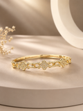 Ava Clover Bangle